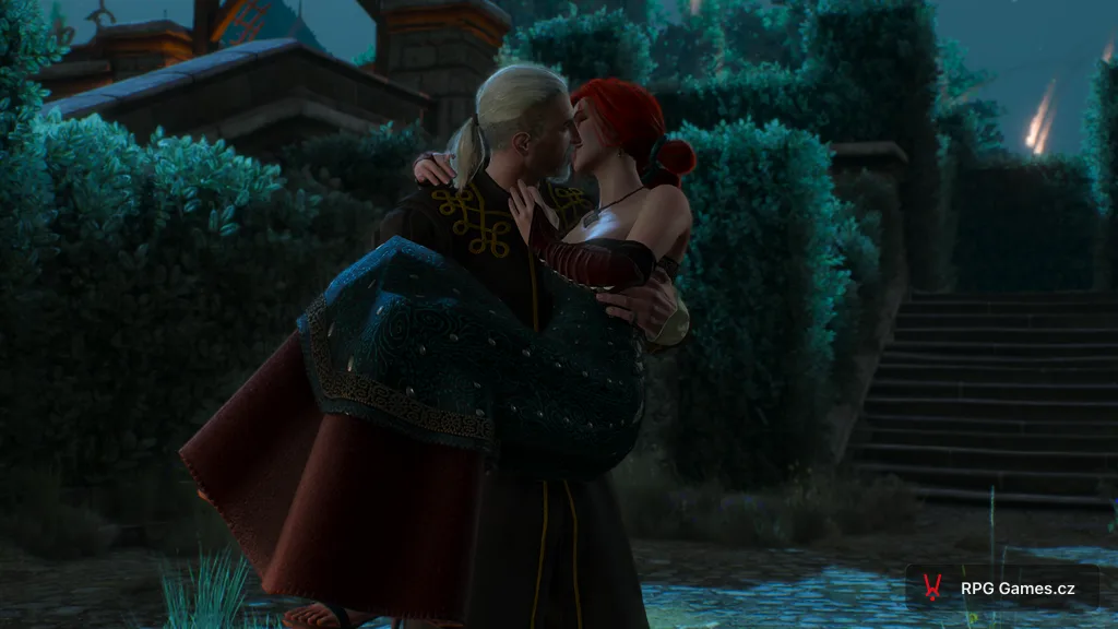 Geralt nese Triss v náručí při polibku v zahradě — ohňostroj na obloze, Zaklínač 3