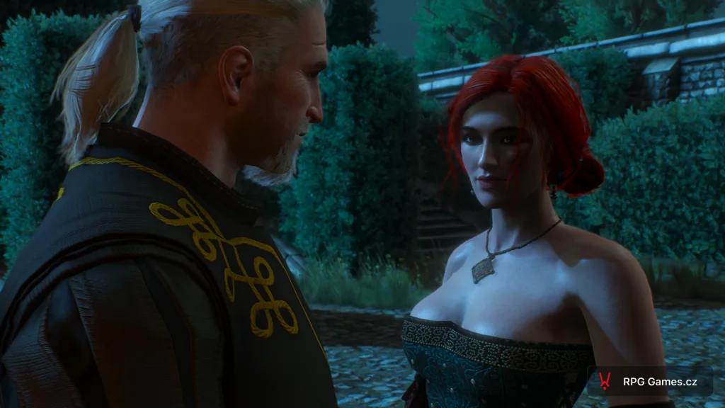Triss a Geralt v rozhovoru v zahradě po bale — plesové oblečení, modré noční světlo, Zaklínač 3